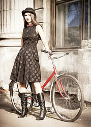 Вело-фотолистівка "Червоний акцент"