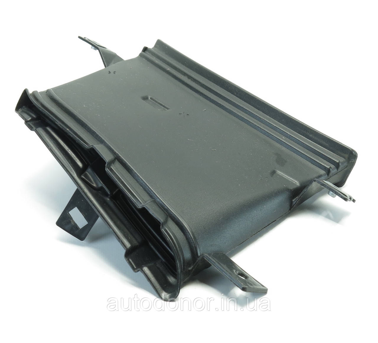 Воздуховод переднього бампера лівий  Nissan Ariya (22-) 62253-5MP0A