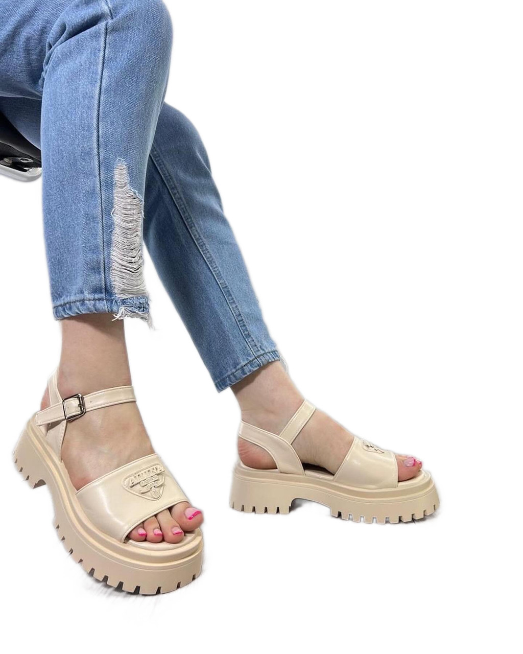 Бежеві жіночі босоніжки на тракторній підошві розмір 36 37 38 39 40 41, фото 1