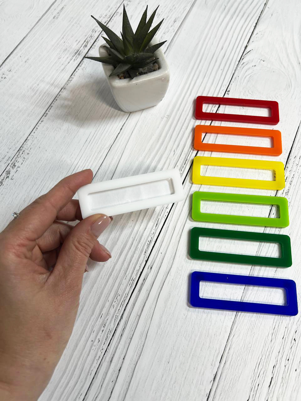 Білий або Синій, Зелений, Жовтий, Червоний бейдж з вікном для змінної інформації 25х75мм, фото 1