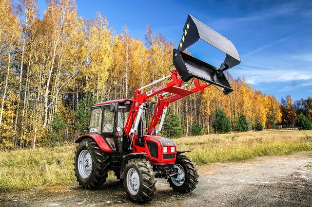 Купити трактор в Києві