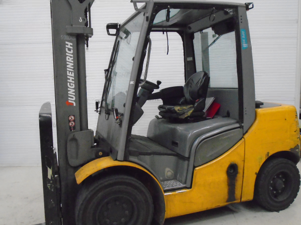 Дизельний вилковий навантажувач Jungheinrich DFG 550s