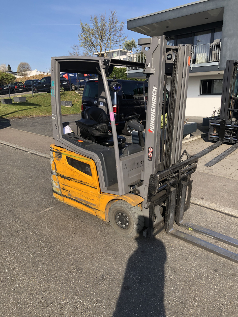 Електричний вилковий навантажувач Jungheinrich EFG215 Li-Ion, фото 1