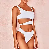 Суцільний жіночий купальник з вирізами – елегантний дизайн, що підкреслює фігуру, фото 7