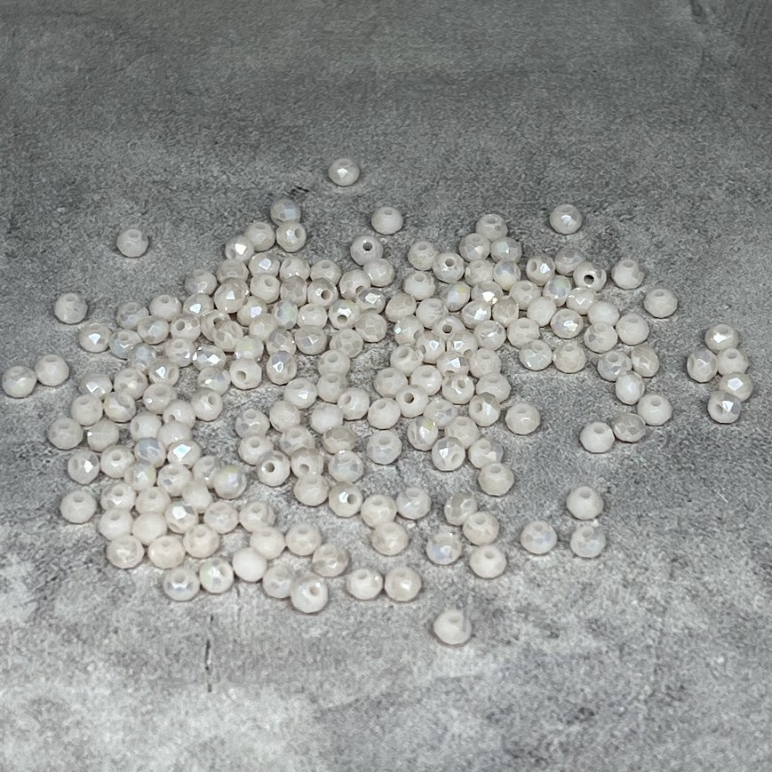 Бусина Рондель 2*2 мм, колір кремовий (непрозорий), арт 018200, 1-нитка ≈145-155 шт, Кремовий, фото 1