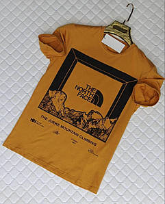 Футболка чоловіча стильна