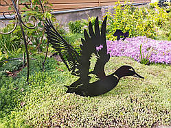 Фігура з металу Качка для саду – декоративна садова прикраса, садовий декор із сталі