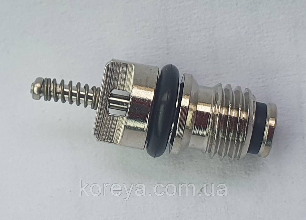 Ніпель заправки "золотник" кондиціонера Кіа Хюндай