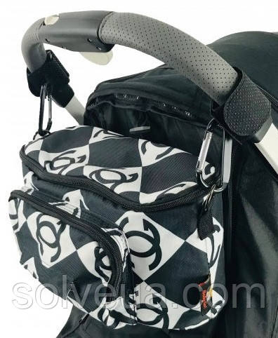 Сумка на коляску Baby Go з водовідштовхувальним покриттям та карабінами (chanel 30×18×13 см).solve, фото 1