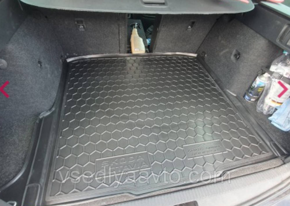 Килимок в багажник SKODA Octavia A7 з 2013 р. універсал (з боксом посилить.) (Avto-gumm) пластік+гума, фото 1