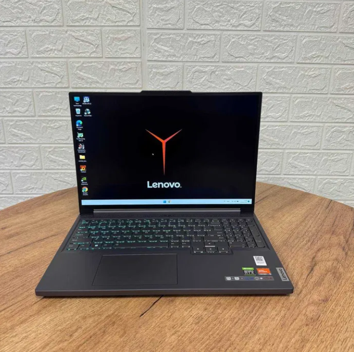 Ноутбук Lenovo Legion Slim 5 144Hz Ryzen 5 7640HS 16GB SSD 512GB RTX 4060 Б/В, фото 1