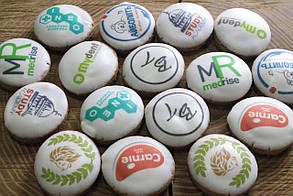 Круглий імбирний пряник з логотипом коло 4 см