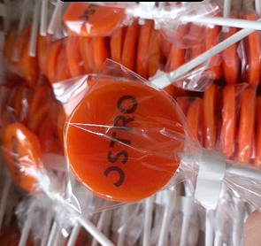 Льодяник з логотипом на паличці коло 4,5 см