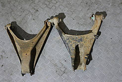Нижні важелі заднього підрамника Audi A6 C5 2,7 Biturbo