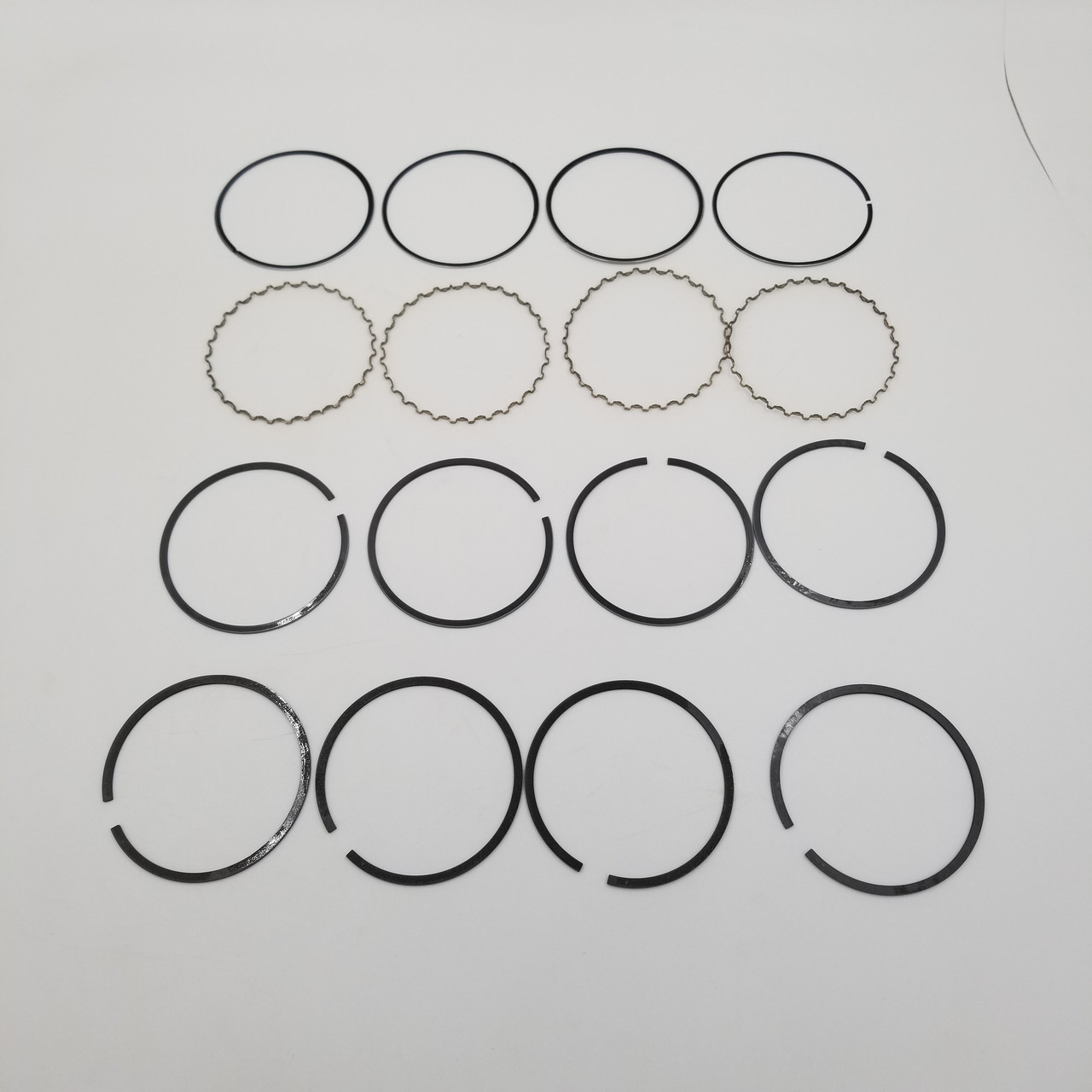 Кільця поршневі Ланос 1.5, Нексия (+0,5) SHIN KUM Корея 93742295