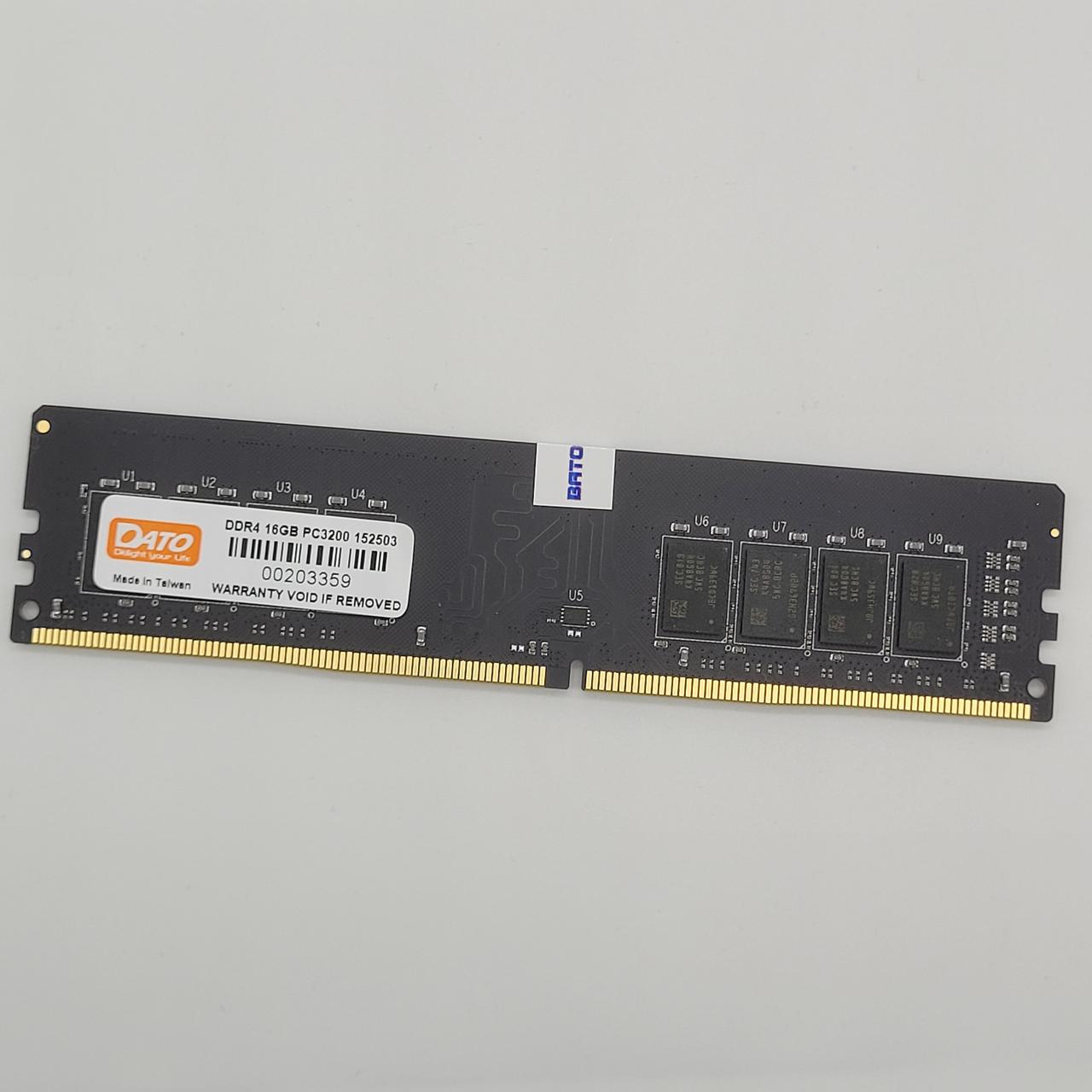 Оперативна пам'ять Dato DDR4 16Gb 3200MHz 3200AA PC4-25600U CL22 (DT16G4DLDND32) New