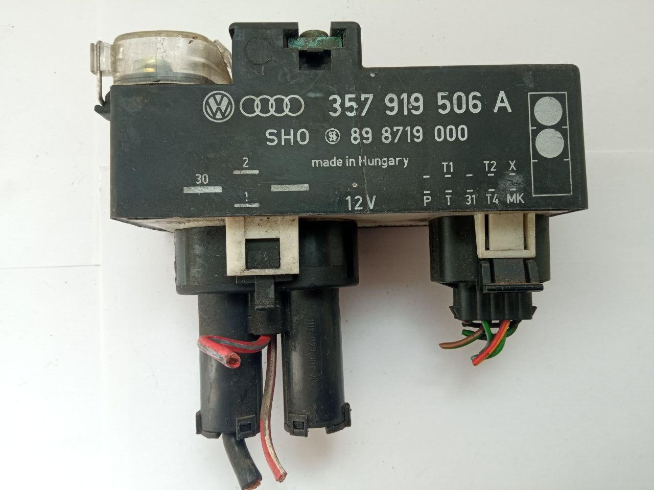 Електронний блок керування вентилятором Volkswagen Golf3 / Audi SHO 357 919 506 A / 357919506A / 89 8719 000 / 898719000