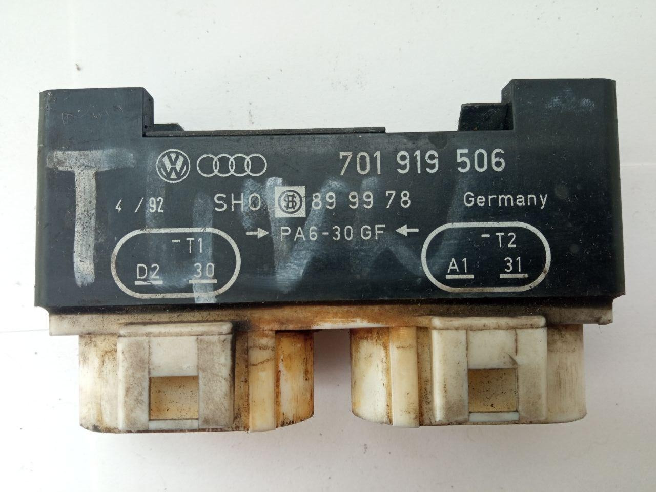 Електронний блок керування вентилятором Volkswagen 2.4 Diesel / Audi SHO 701 919 506 / 701919506 / 89 99 78 / 899978