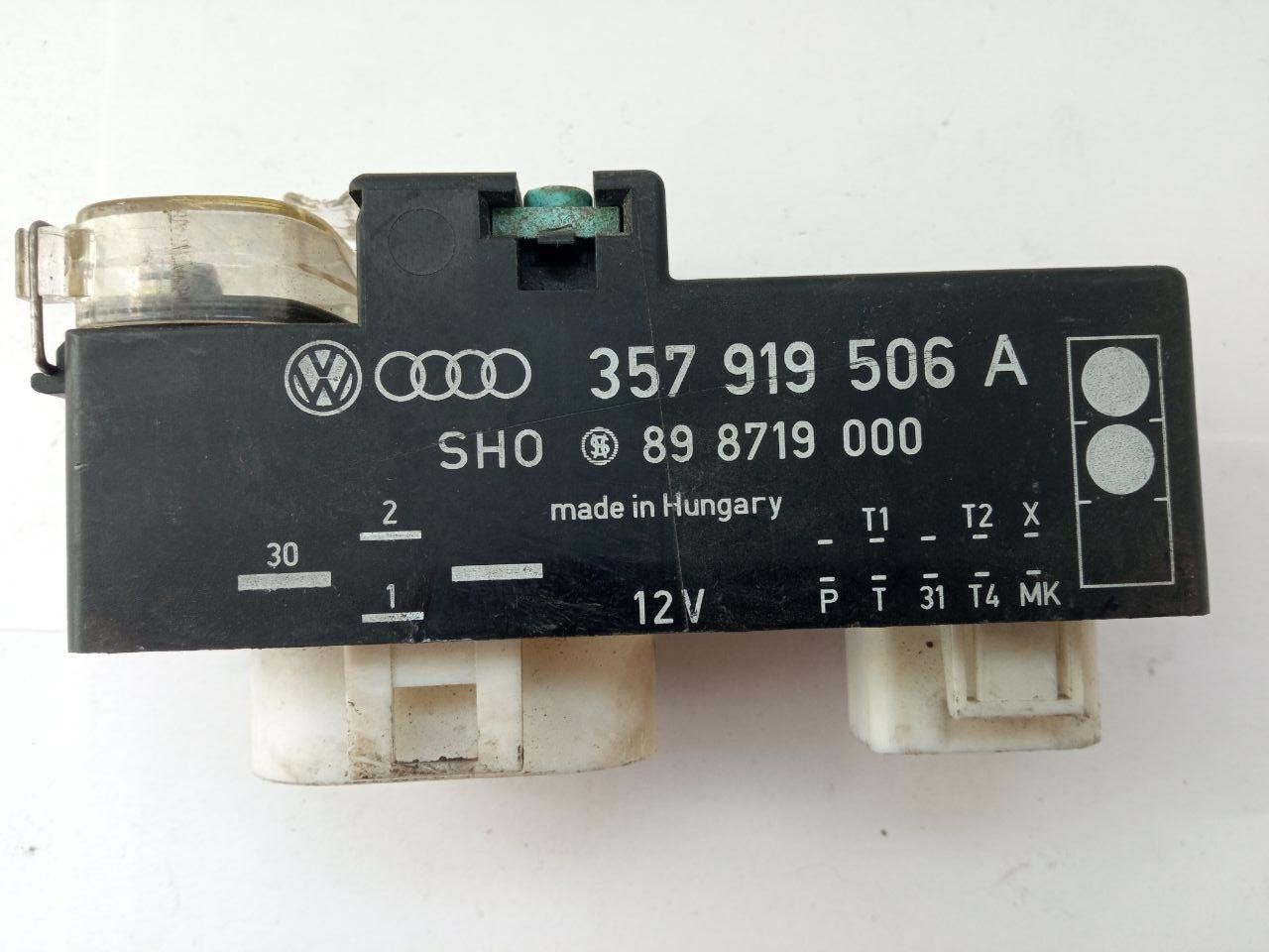 Електронний блок керування вентилятором Audi / Volkswagen Golf3 357 919 506 A / 357919506A / 89 8719 000 / 89871900