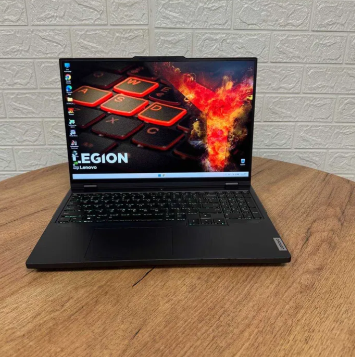 Ноутбук Lenovo Legion Pro 5 16IRX8 2K 240Hz i7 13700HX 32Gb SSD 1Tb RTX 4070 Б/В, фото 1