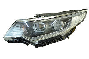 Фара Кіа Optima 4 JF (2016-2018) галоген лінзована ДХО (LED) (ручний коректор) ліва (ПОТІЄ, ВИМАГАЄ РЕМОНТУ)