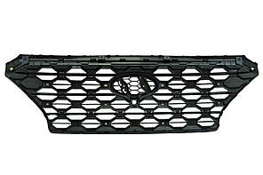 Решітка радіатора Хюндай Santa Fe 4 ТМ дорест (2019-2021) чорна під камеру (відламане кріплення)