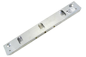 Накладка передньої панелі (супорта радіатора) БМВ X3 F25 (2010-2017) дорест, рест верхня Тайвань