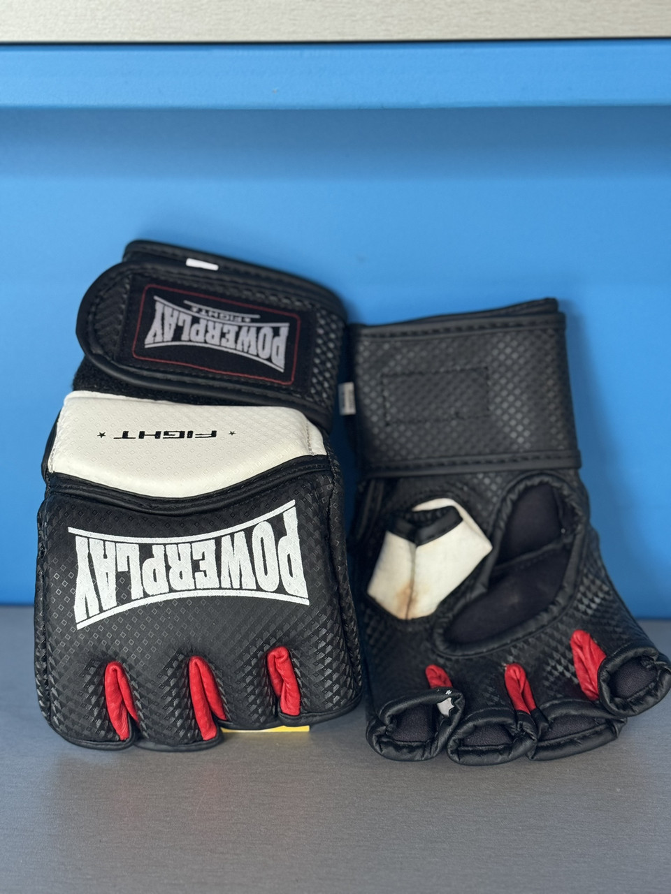 БРАК - Рукавиці для MMA PowerPlay 3075 Чорні-Білі ПРАВА XS - ЛІВА s, фото 1