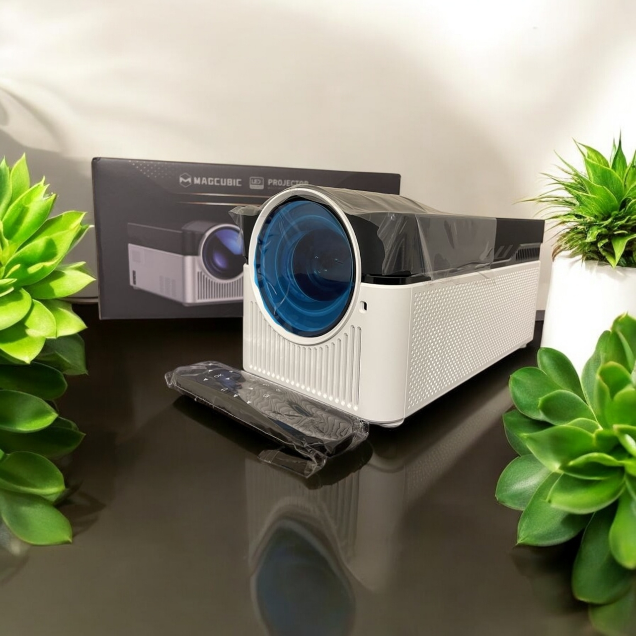 Проєктор MAGCUBIC HY450 Wi-Fi: Ультракороткий фокус, 900 ANSI, 4K/8K кіноякість
