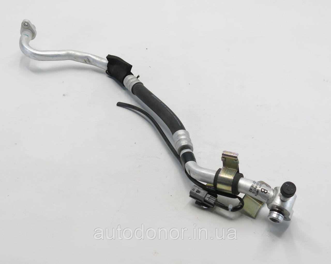 Трубка всмоктувальний вузол кондиціонера Nissan Ariya (22-) 92479-5MP6A