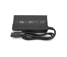 Зарядний пристрій для акумуляторів LiFePo4 24V(29,2V),8S,10A, штекерTriangle plug (T-tipe/C13/IEC) 135x90x50
