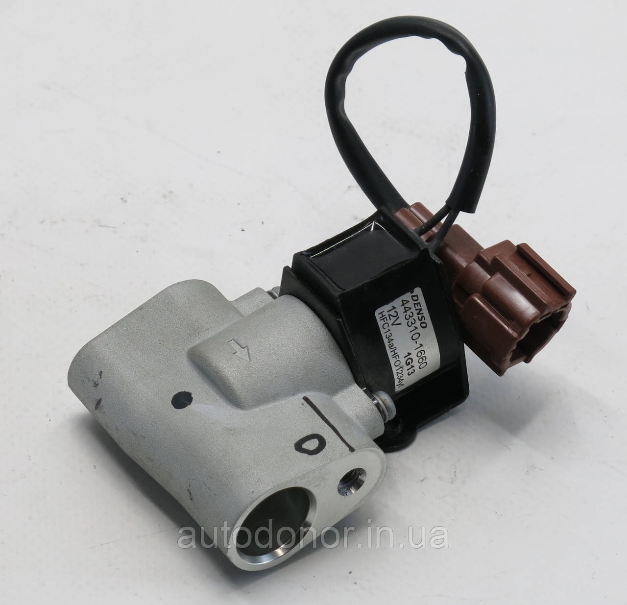 Клапан двух напрямків трубок кондиціонера Nissan Ariya (22-) 92487-5MP1A / 443310-1660