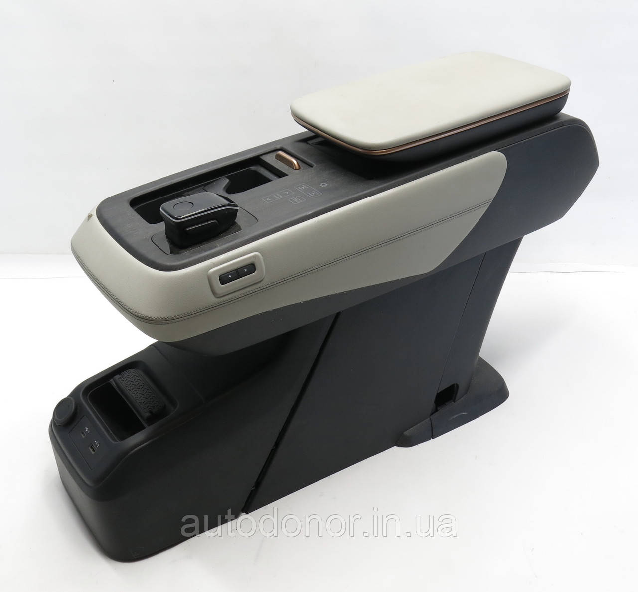 Консоль / підлокотник перелній з Slide, з Sensor Nissan Ariya (22-) 96941-5MU4A