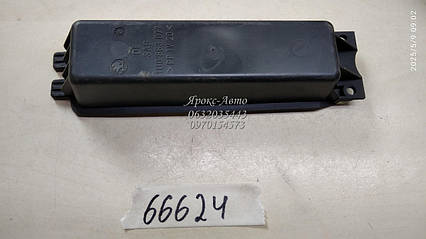 Вставка центральної консолі для автомобіля Skoda Octavia 000066624