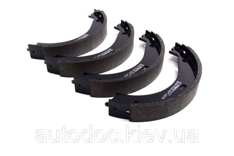 Колодка стоянкового гальма BMW 5(E28, E34) 7(E32,E38) (вир-во Bosch), арт.0 986 487 211