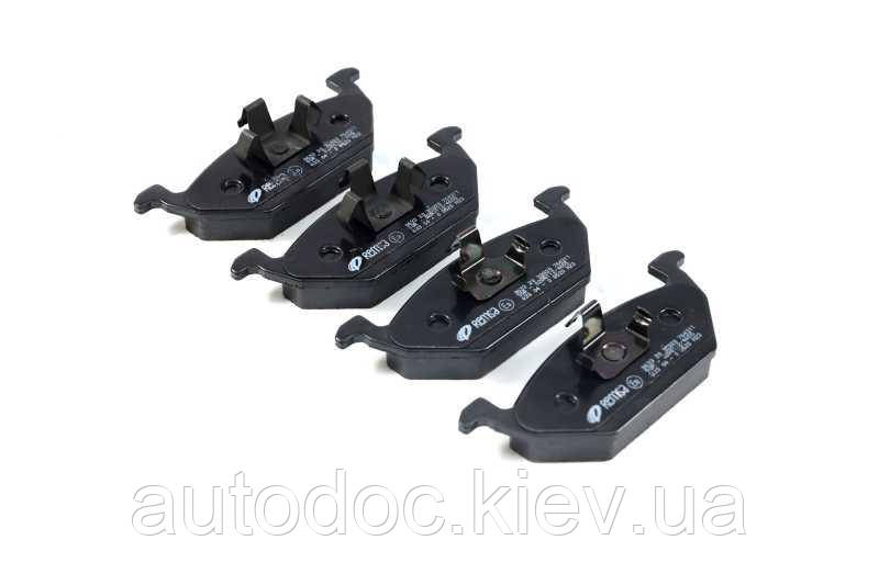 Колодка гальм. диск. AUDI A3, SEAT CORDOBA, SKODA, VW передн. (вир-во REMSA), арт.0633.20
