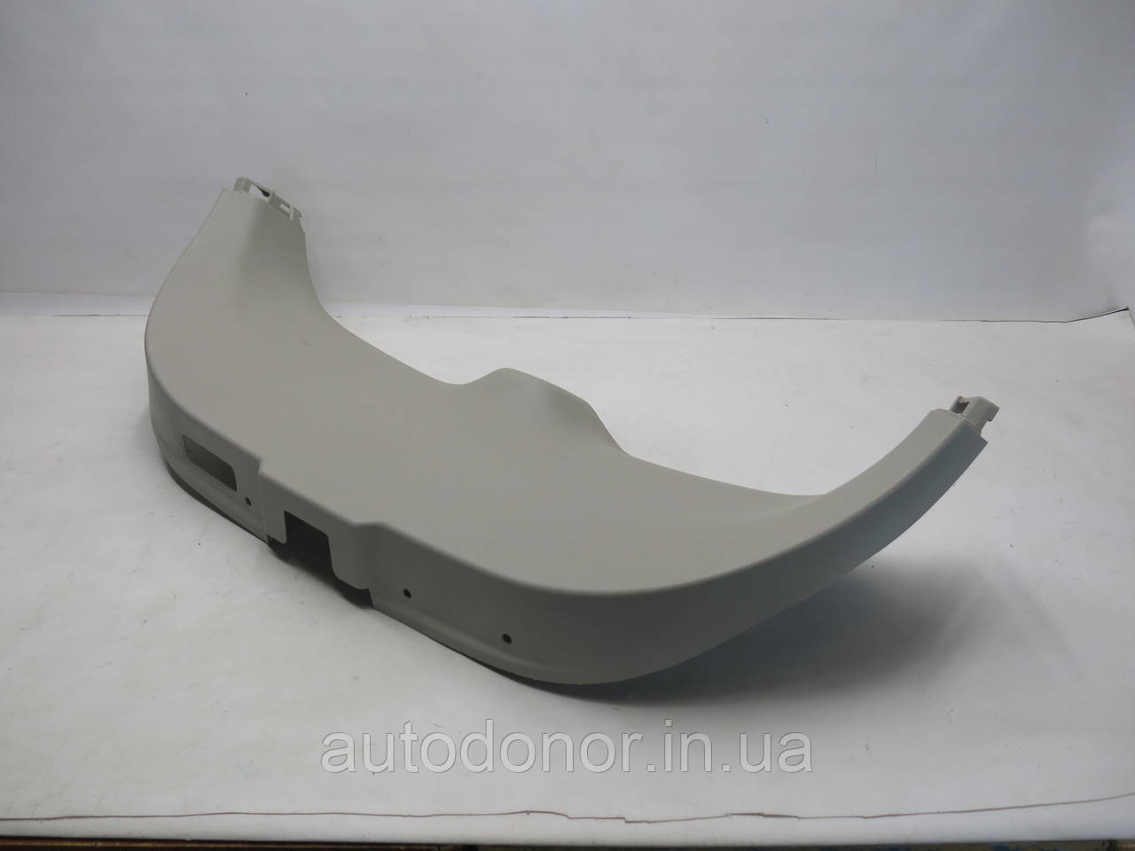 Обшивка дверей (кришки, ляди) багажника нижня G-GRAY Nissan Leaf ZE1 (18-) 90901-5SA0A