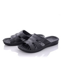 Тапки чоловічі матеріал гума розмір 41-46 колір показаний на зображенні в пакованні від 6 шт.