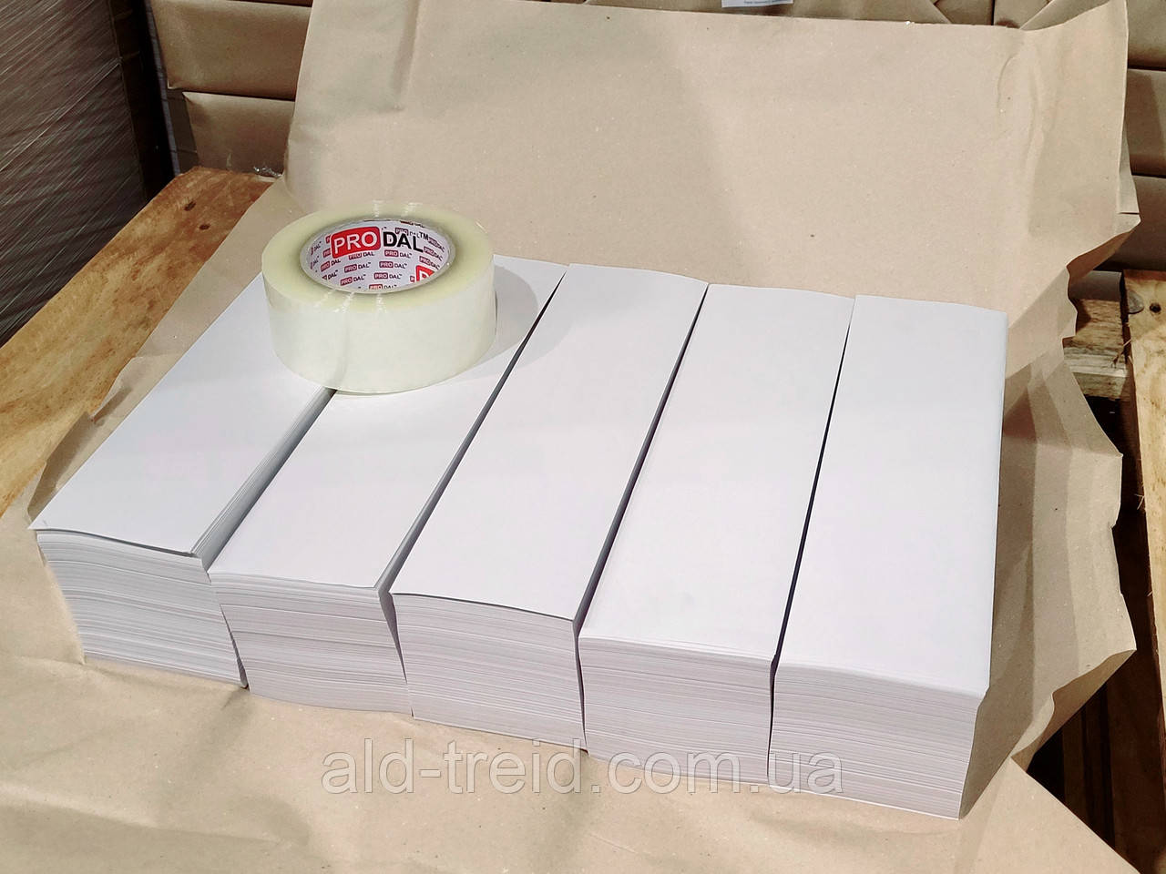 Папір для скрапбукінга та плетіння газетний смужками 8,4*29,7см (45г/м2, 5000л), фото 1