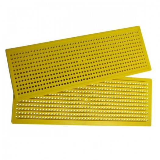 Решітка пилковловлювальна пластикова широка 40.8 х 14.8 см Lyson