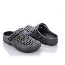 Тапки дитячі матеріал гума розмір 28-35 колір показаний на зображенні в пакованні від 8 шт.