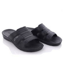 Тапки чоловічі матеріал гума розмір 41-46 колір показаний на зображенні в пакованні від 6 шт.