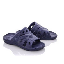 Тапки дитячі матеріал гума розмір 28-35 колір показаний на зображенні в пакованні від 8 шт.