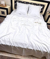 Сімейний комплект з білого страйп-сатину з простирадлом на резинці 160х200х20