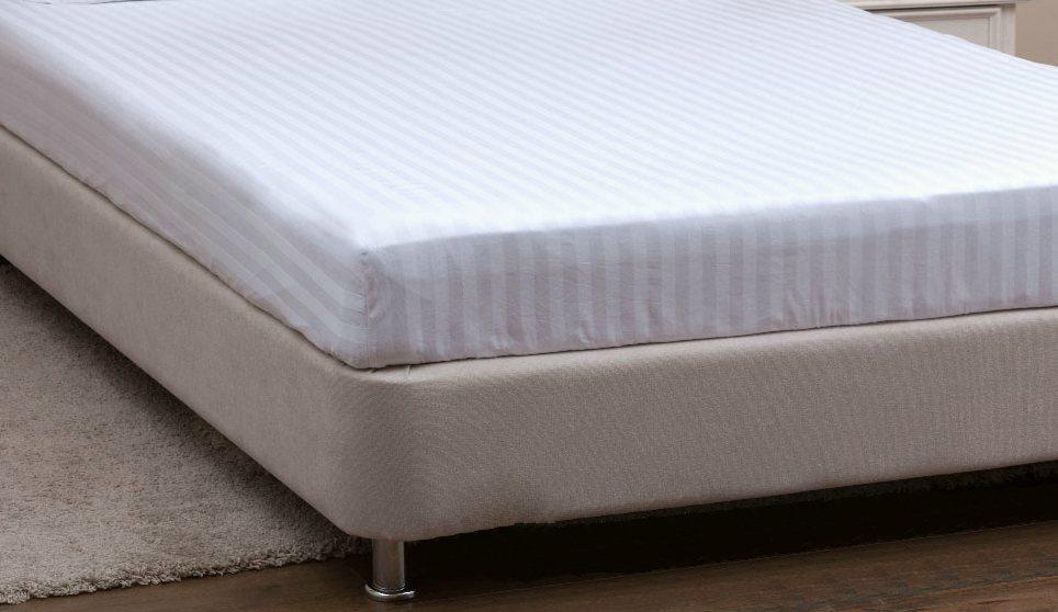 Полуторне простирадло на резинці 120х190х20, страйп-сатин білого кольору