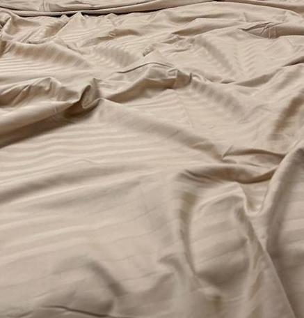 Полуторне простирадло на резинці 120х190х20, страйп-сатин кольору Мокко