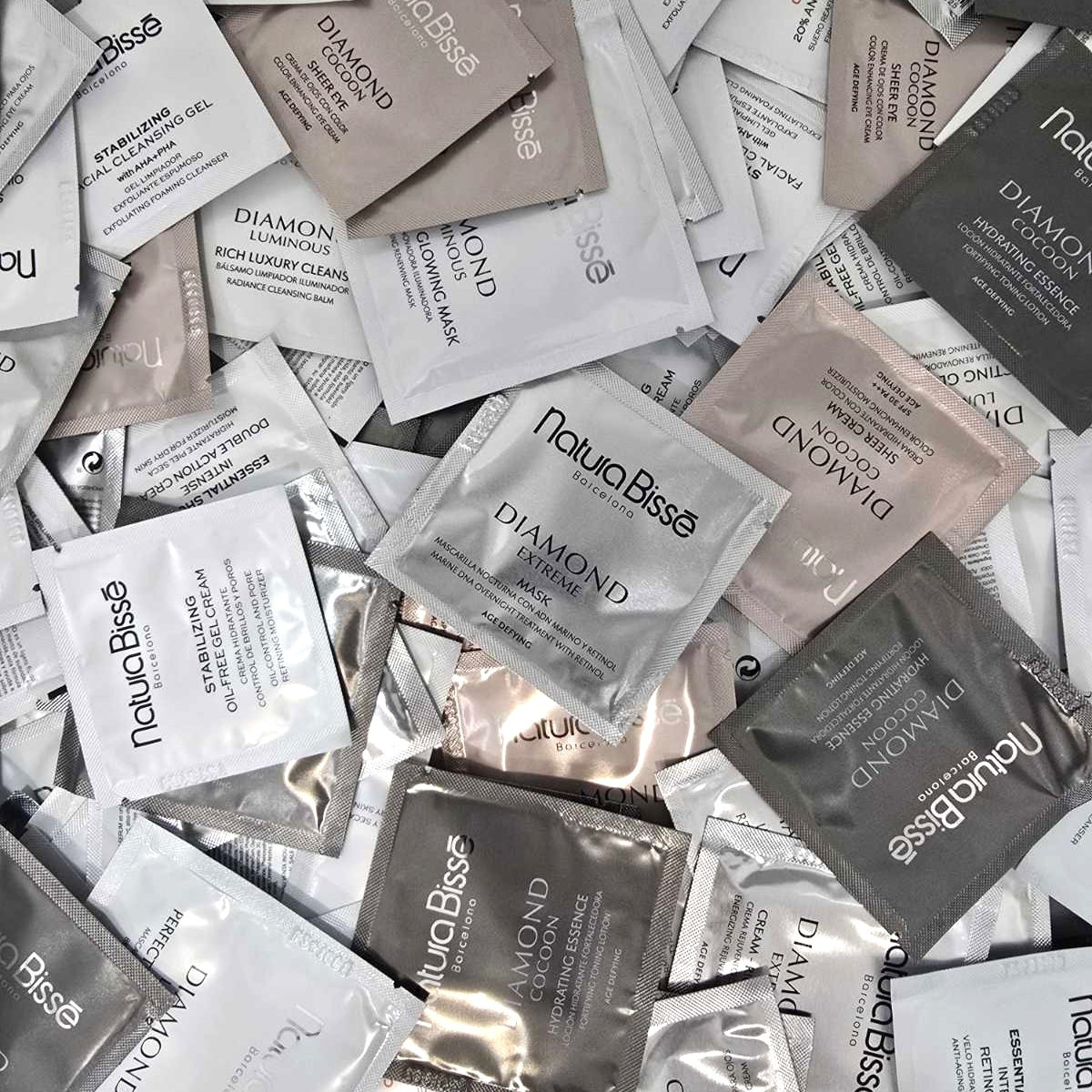 2 пробники Natura Bissé на вибір (Макс. 2 на замовлення) - Вказати в коментарі до замовлення ваш тип шкіри, фото 1