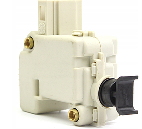 Привід замка багажника Golf 4 Bora Passat B5 Polo Jetta Touareg 3B5827061B 1C0827425