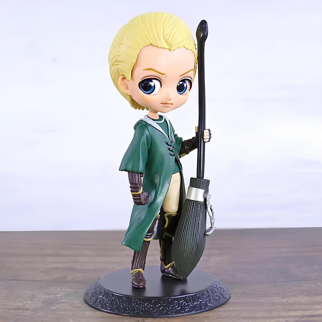 Статуетка Драко Малфой з великими очима 15 см — фігурка Draco Malfoy із серії колекційних іграшок, яскравий та деталізований, фото 1