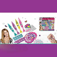 Манікюрний набір для дому з накладними нігтями лаками пилочками та слайдерами у пластиковій шкатулці для зберігання